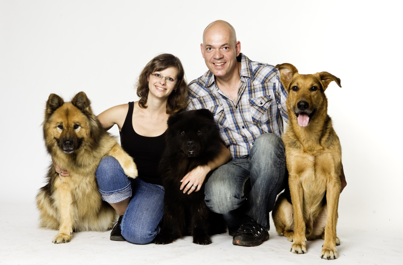 Bild mit 3Hunden+Trainer